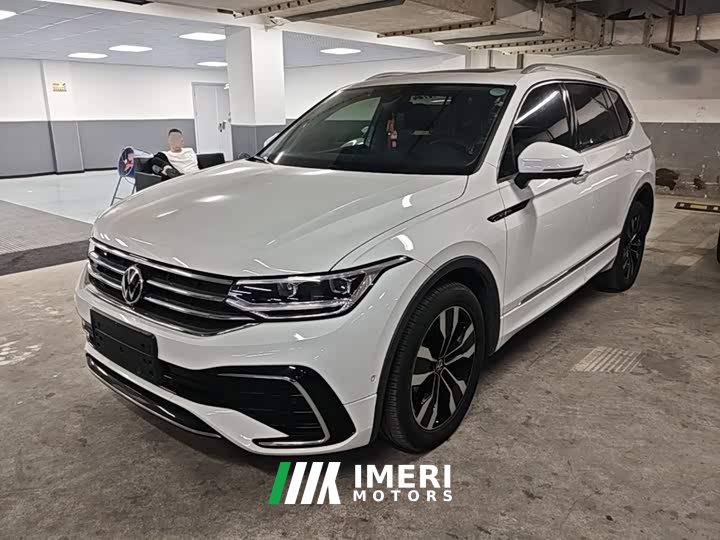 Volkswagen Tiguan L 330TSI Automatic FWD R-Line Comfort Edition - автомобиль из Китая