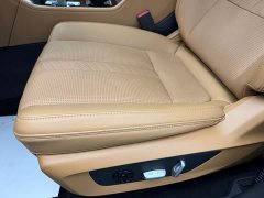 Li Auto ONE Extended Range 6-Seater - ფოტო 20