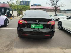 Tesla Model Y Rear-Wheel Drive - ფოტო 5