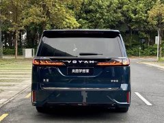 Voyah Lantu Dreamchaser PHEV AWD Flagship Kunpeng Edition - фото 10