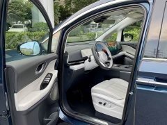 Voyah Lantu Dreamchaser PHEV AWD Flagship Kunpeng Edition - фото 4