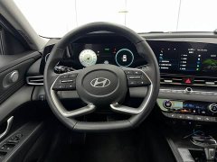 Hyundai Elantra 1.5L CVT TOP Premier Edition - photo 11