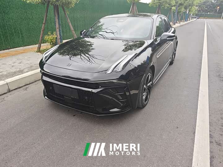 Lynk & Co 03 1.5T DCT Pro