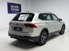 Volkswagen Tiguan L Facelift 280TSI Automatic FWD Panoramic Comfort Edition National VI - photo 4
