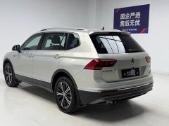 Volkswagen Tiguan L Facelift 280TSI Automatic FWD Panoramic Comfort Edition National VI - photo 6
