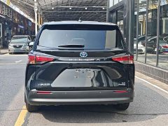 Toyota Sienna 2.5L Hybrid Comfort Edition - photo 13