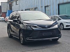 Toyota Sienna 2.5L Hybrid Comfort Edition - photo 8