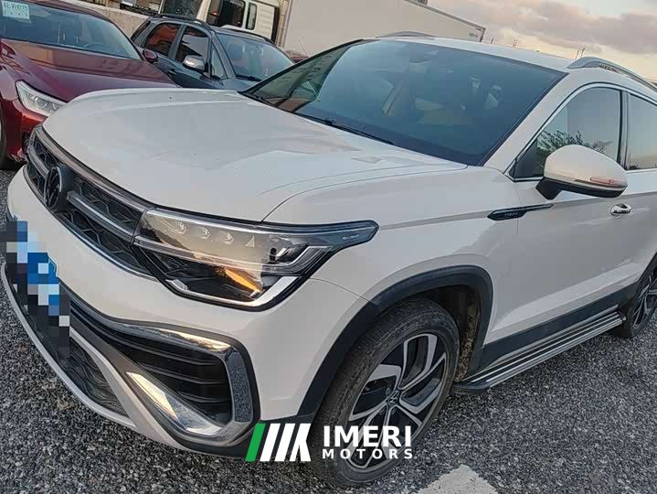 Volkswagen Touareg 300TSI FWD Full Moon Edition