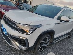 Volkswagen Touareg 300TSI FWD Full Moon Edition - photo 1