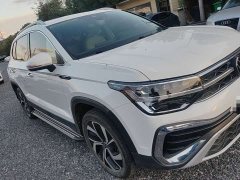 Volkswagen Touareg 300TSI FWD Full Moon Edition - photo 3