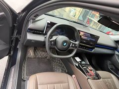 BMW 5 Series 525Li Luxury Package - photo 4