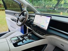 Denza D9 DM-i 970 AWD Premium Edition - фото 12