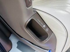 Denza D9 DM-i 970 AWD Premium Edition - фото 18