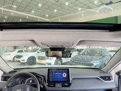 Toyota RAV4 2.0L CVT FWD Fashion Plus - фото 14
