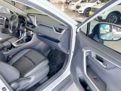 Toyota RAV4 2.0L CVT FWD Fashion Plus - фото 17