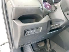 Toyota RAV4 2.0L CVT FWD Fashion Plus - фото 19
