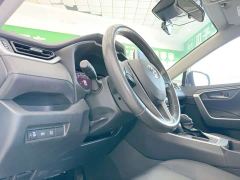 Toyota RAV4 2.0L CVT FWD Fashion Plus - фото 8