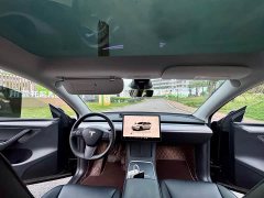 Tesla Model Y Rear-Wheel Drive - ფოტო 10