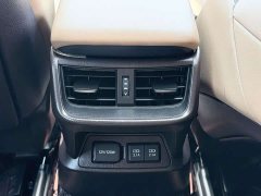 Lexus ES 300h Premium Edition - ფოტო 17