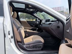 Lexus ES 300h Premium Edition - ფოტო 8