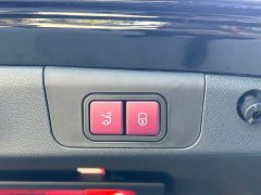 Mercedes-Benz E-Class E 260 L Classic Edition - photo 7