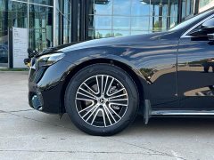 Mercedes-Benz E-Class E 260 L Classic Edition - photo 8