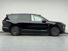 NIO ES8 Six-Seat Executive Luxury Edition - ფოტო 9