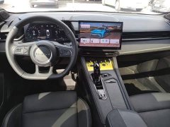 Lynk & Co 03 1.5T DCT Pro - ფოტო 12