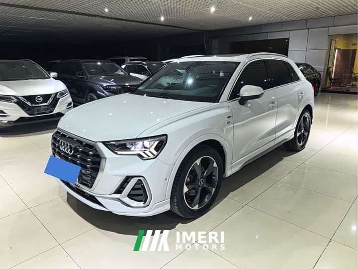 Audi Q3 35 TFSI Sport Dynamic Edition 1.4T - автомобиль из Китая