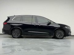 Volkswagen Viloran 380TSI Prestige - ფოტო 16