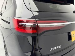 Volkswagen Viloran 380TSI Prestige - ფოტო 18