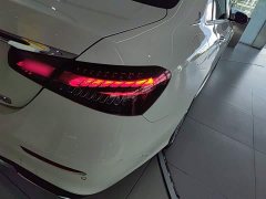 Mercedes-Benz E-Class E 300 L Sport Luxury - ფოტო 7