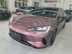 BYD Seal DM-i 1.5T 121km Premium Edition - фото 1