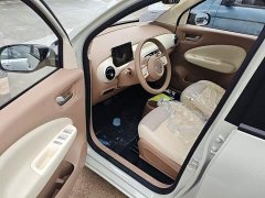 Wuling Hongguang MINIEV Fourth Generation Four-Door Advanced Edition - ფოტო 15