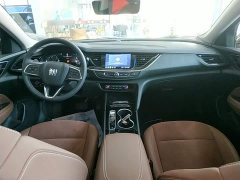 Buick Regal 28T Longitudinal Enjoyment Edition - ფოტო 9