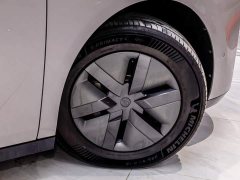Li Auto Li Xiang MEGA Ultra - ფოტო 8