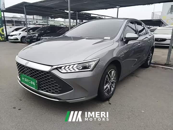 BYD Qin Plus Glory Edition DM-i 120KM Leading - автомобиль из Китая