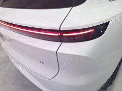 Li Auto L6 Pro Smart Refresh Edition - ფოტო 7