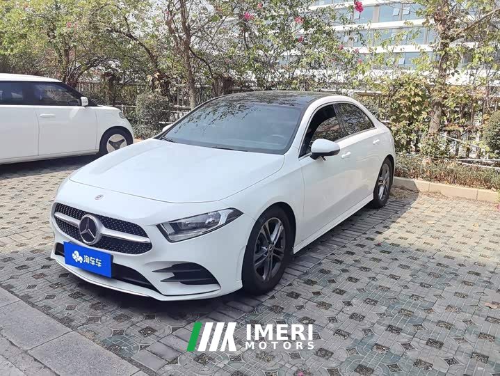 Mercedes-Benz A-Class Facelift A 180 L Sport Sedan
