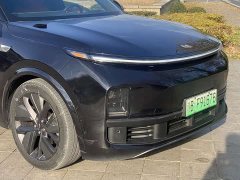 Li Auto L9 Max - ფოტო 4