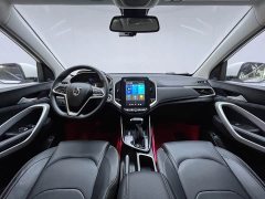 Baojun 530 Global Edition Anniversary Edition 1.5T CVT Luxury 5-seater - фото 6
