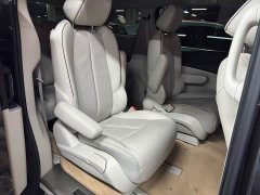 Buick GL8 Land Executive Cabin 652T Smart Luxury - photo 11