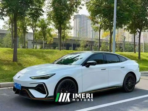2025 Changan UNI-V Third Generation 1.5T 500Bar Luxury Sport Edition - car from China