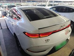 BYD Qin PLUS DM-i Smart Drive Edition 55KM Leading - фото 4
