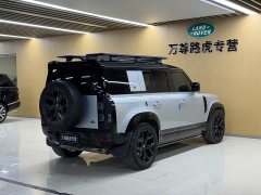 Land Rover Defender Facelift 110 3.0T P400 Dark Edition - ფოტო 9