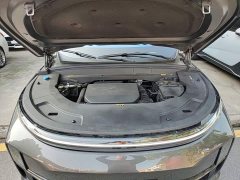 Li Auto L7 Pro - ფოტო 19