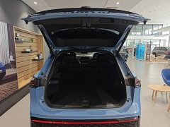 Volkswagen Tiguan L PRO 380TSI AWD R-Line Premium Edition - photo 18