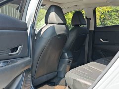 Hyundai Elantra 1.5L CVT Luxury - ფოტო 10