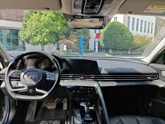 Hyundai Elantra 1.5L CVT Luxury - ფოტო 11