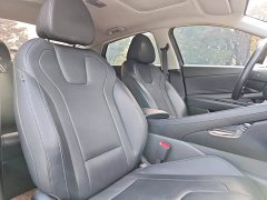 Hyundai Elantra 1.5L CVT Luxury - ფოტო 13